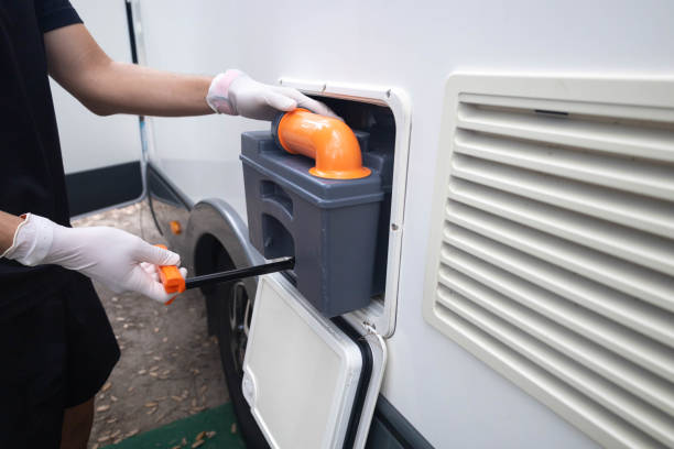 Portable Toilet Options We Offer in Oakland, IA